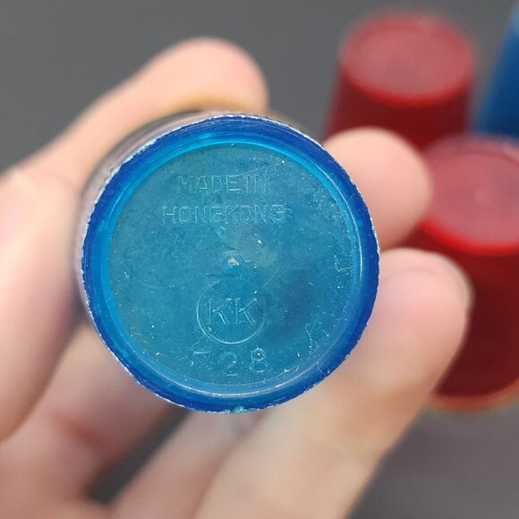 Vintage Plastic Shot Glasses Retro Red and Blue Made in Hong Kong - Lot of 4 - Picture 5 of 7